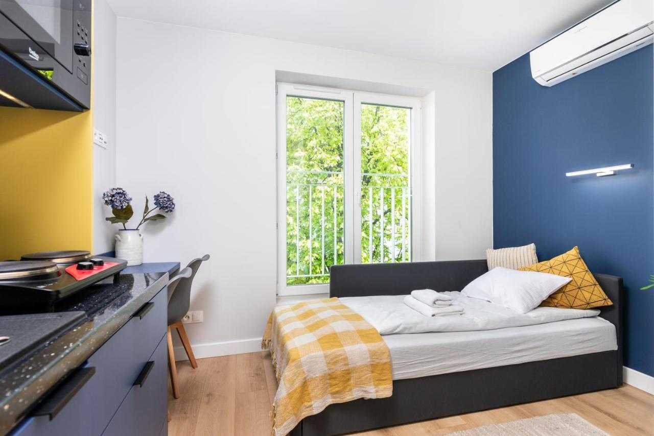 Smart Apartments - Old Town & Main Train Station - By Upstairs Krakow Bagian luar foto