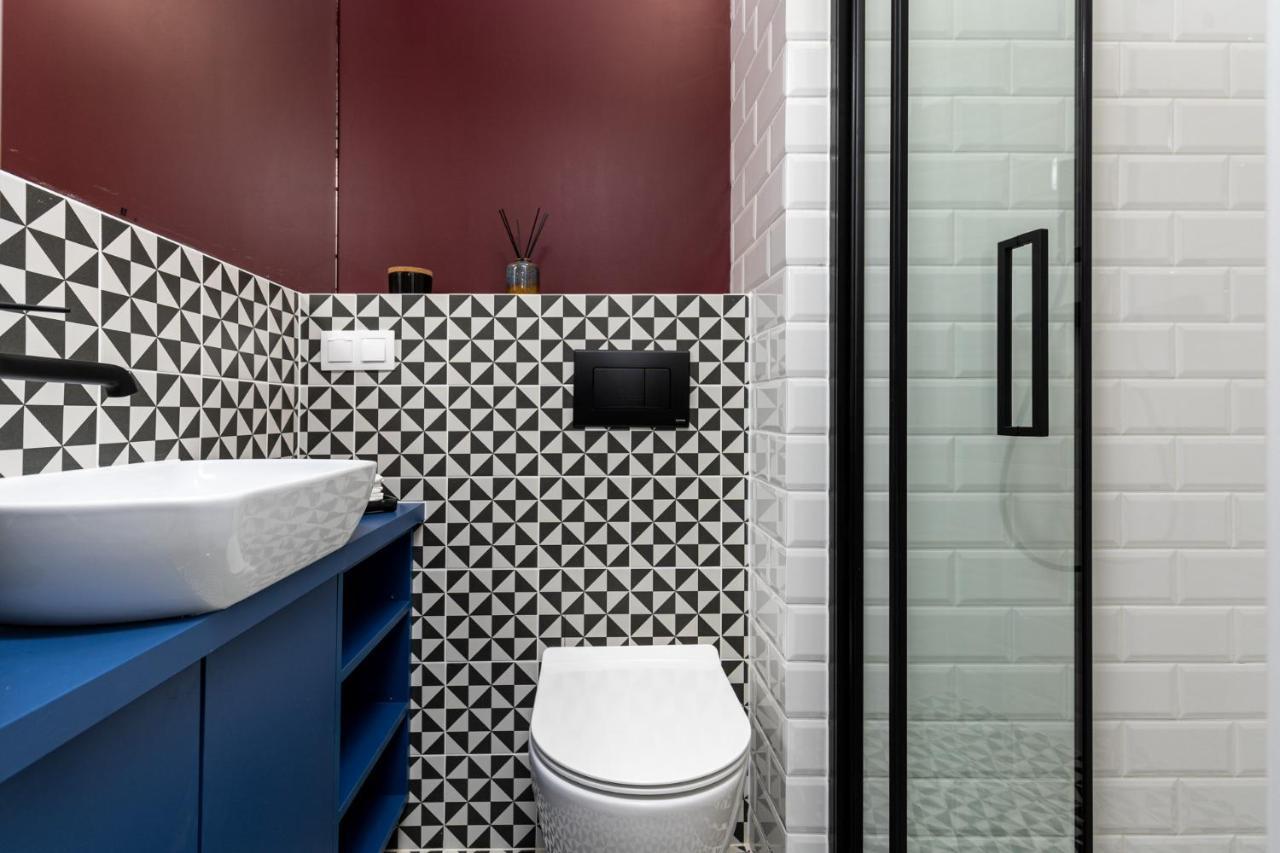 Smart Apartments - Old Town & Main Train Station - By Upstairs Krakow Bagian luar foto
