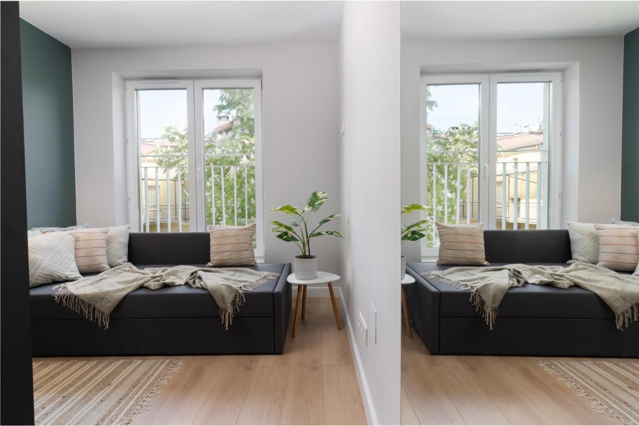 Smart Apartments - Old Town & Main Train Station - By Upstairs Krakow Bagian luar foto