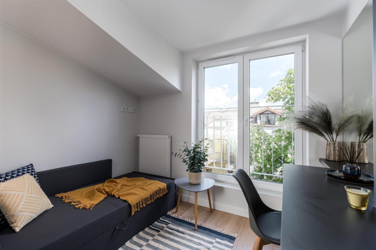 Smart Apartments - Old Town & Main Train Station - By Upstairs Krakow Bagian luar foto