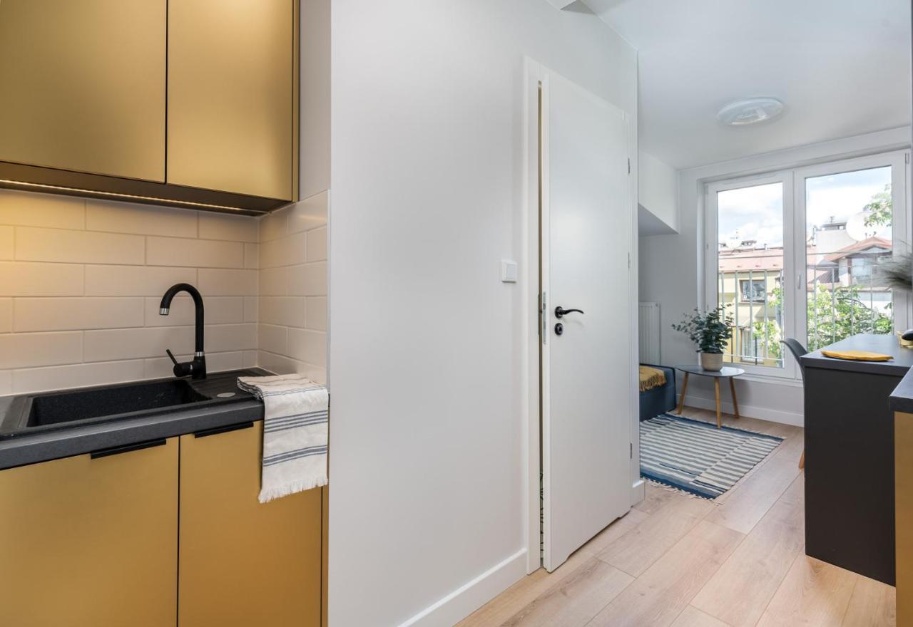 Smart Apartments - Old Town & Main Train Station - By Upstairs Krakow Bagian luar foto