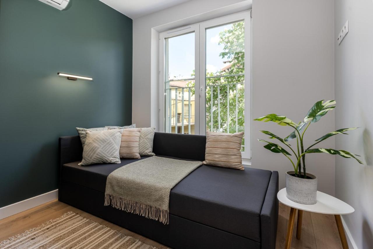 Smart Apartments - Old Town & Main Train Station - By Upstairs Krakow Bagian luar foto