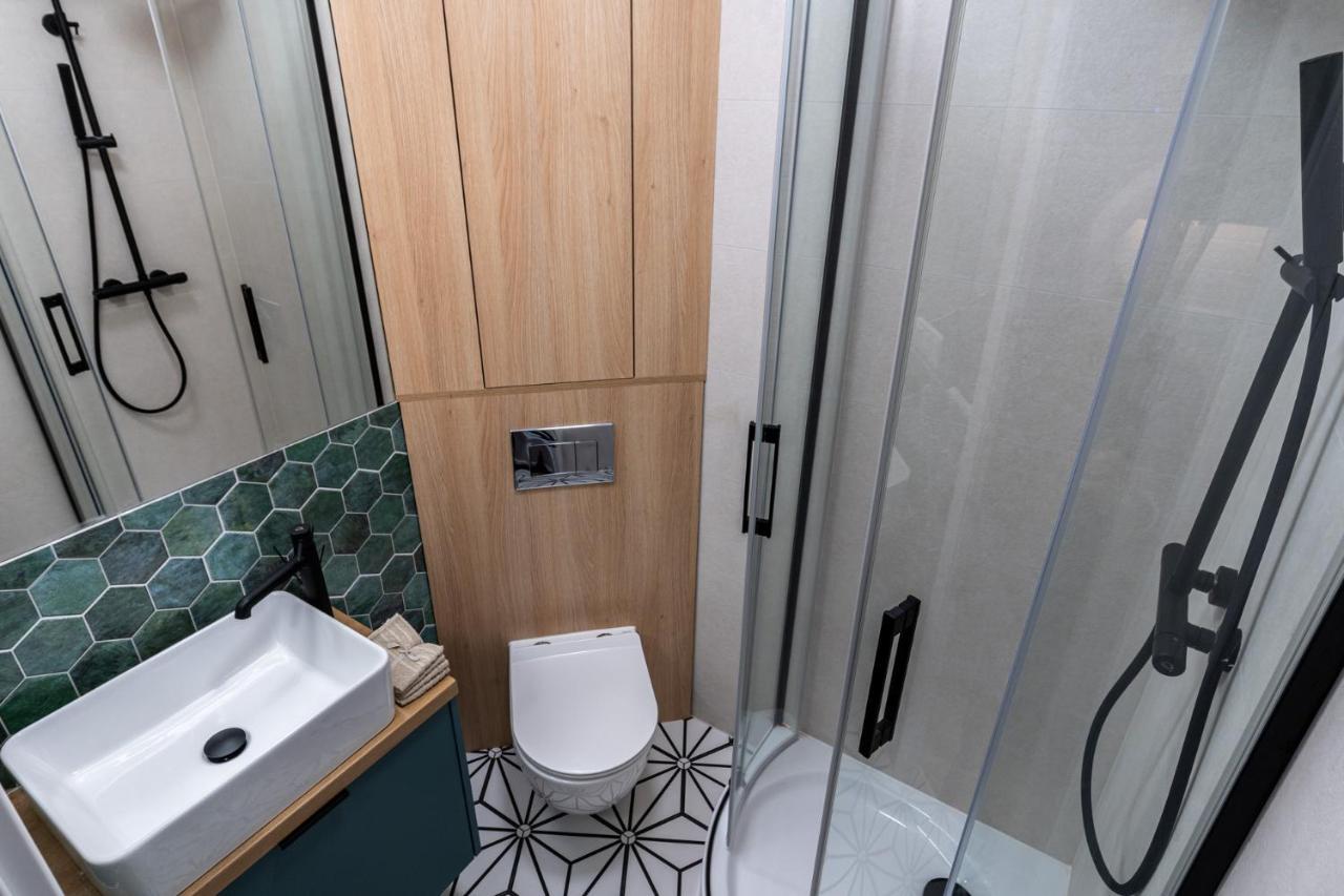 Smart Apartments - Old Town & Main Train Station - By Upstairs Krakow Bagian luar foto